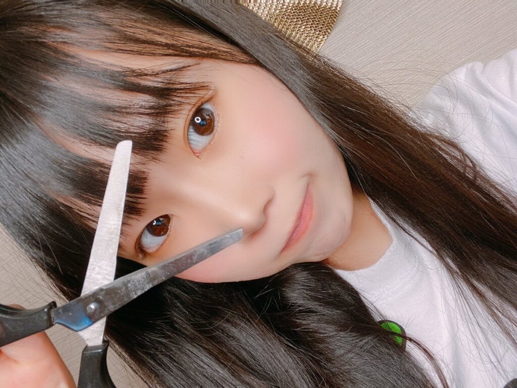 尼崎のなつみかん(東菜摘)が炎上や嫌いと言われる理由は?すっぴんや歯並びについても